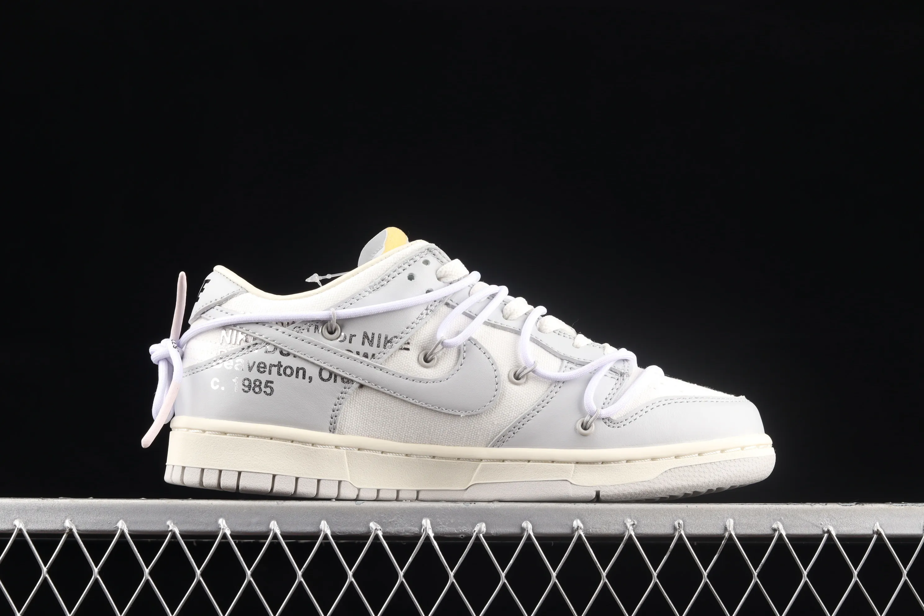 All Categories Nk SB Dunk Series Nk SB Dunk Low Low-top sneakers Pure original version OF x Nk Dunk Low OW Gray SB smashed backboard fashion casual sneakers DM1602-123